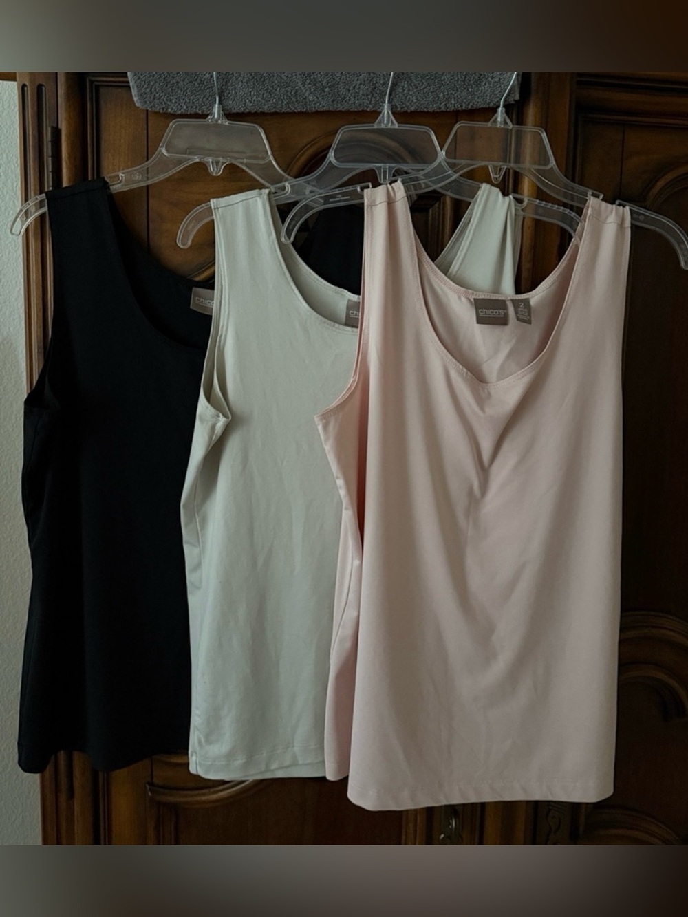 Chico's Classic Scoop Neck Tanks Bundles of 3, Black, Ivory & Pale Pink size 2/L